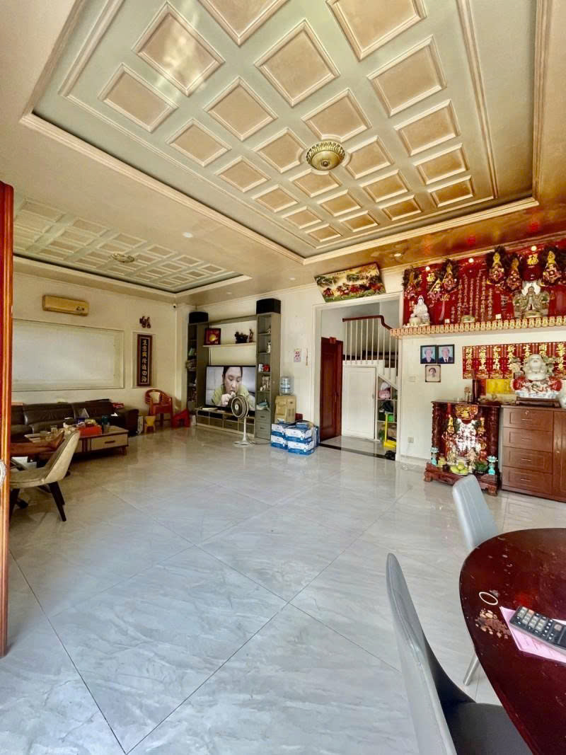 Bán nhà Siêu Mặt tiền Lò Gốm - gần ngã tư Phạm Văn Chí, 14x52m, 5 Căn 4 Tầng, chỉ 89 Tỷ, 16015337