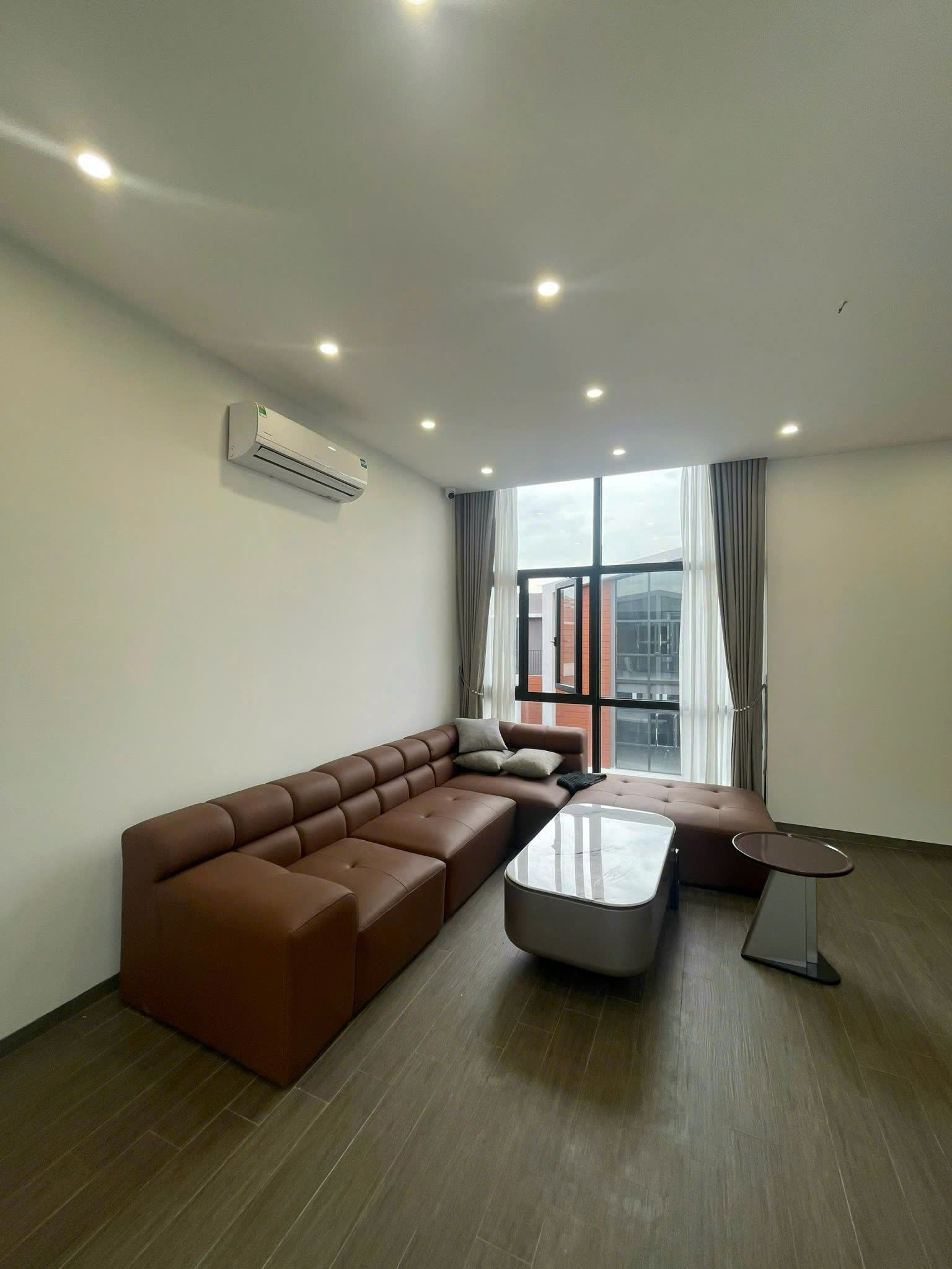 CHO THUÊ  CĂN HỘ , PHỐ BIỂN 15, LONG HƯNG,  VĂN GIANG ,HƯNG YÊN 16015370