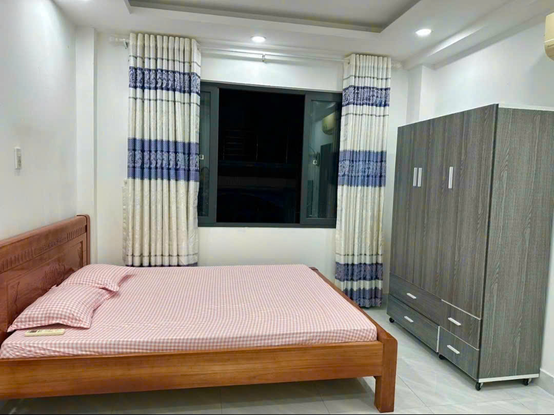 Bán Nhà Quận 3 - Hẻm 4M - 35M - 3PN - Tặng Nội Thất - Nhỉnh 8 Tỷ 16015384
