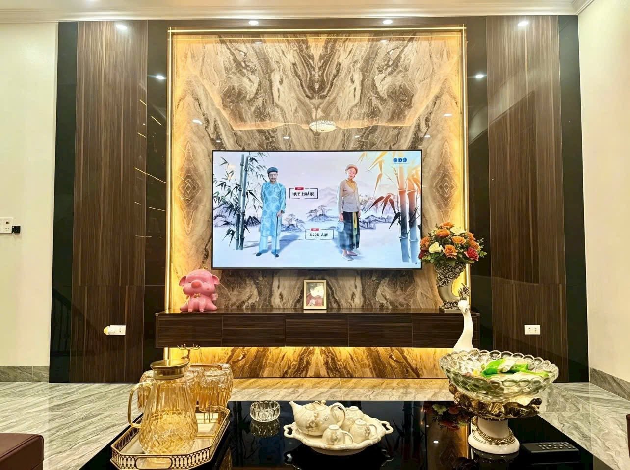 Bán nhà mặt phố KĐT Tân Phú Hưng, TP Hải Dương, 67.5m2, mặt tiền 4.5m, 4 tầng, 4 ngủ 16015431