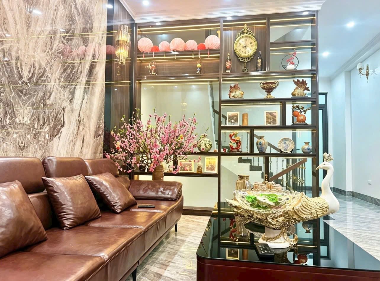 Bán nhà mặt phố KĐT Tân Phú Hưng, TP Hải Dương, 67.5m2, mặt tiền 4.5m, 4 tầng, 4 ngủ 16015431
