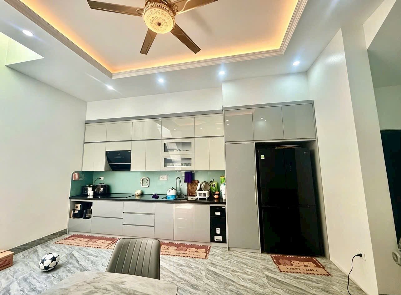 Bán nhà mặt phố KĐT Tân Phú Hưng, TP Hải Dương, 67.5m2, mặt tiền 4.5m, 4 tầng, 4 ngủ 16015431
