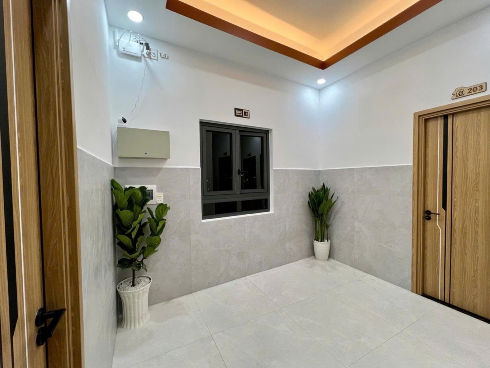 Bán tòa CHDV 6 tầng có thang máy Vườn Lài, An Phú Đông, Q.12, 98m2, 15 phòng, 70tr/tháng, 18 tỷ 16015443