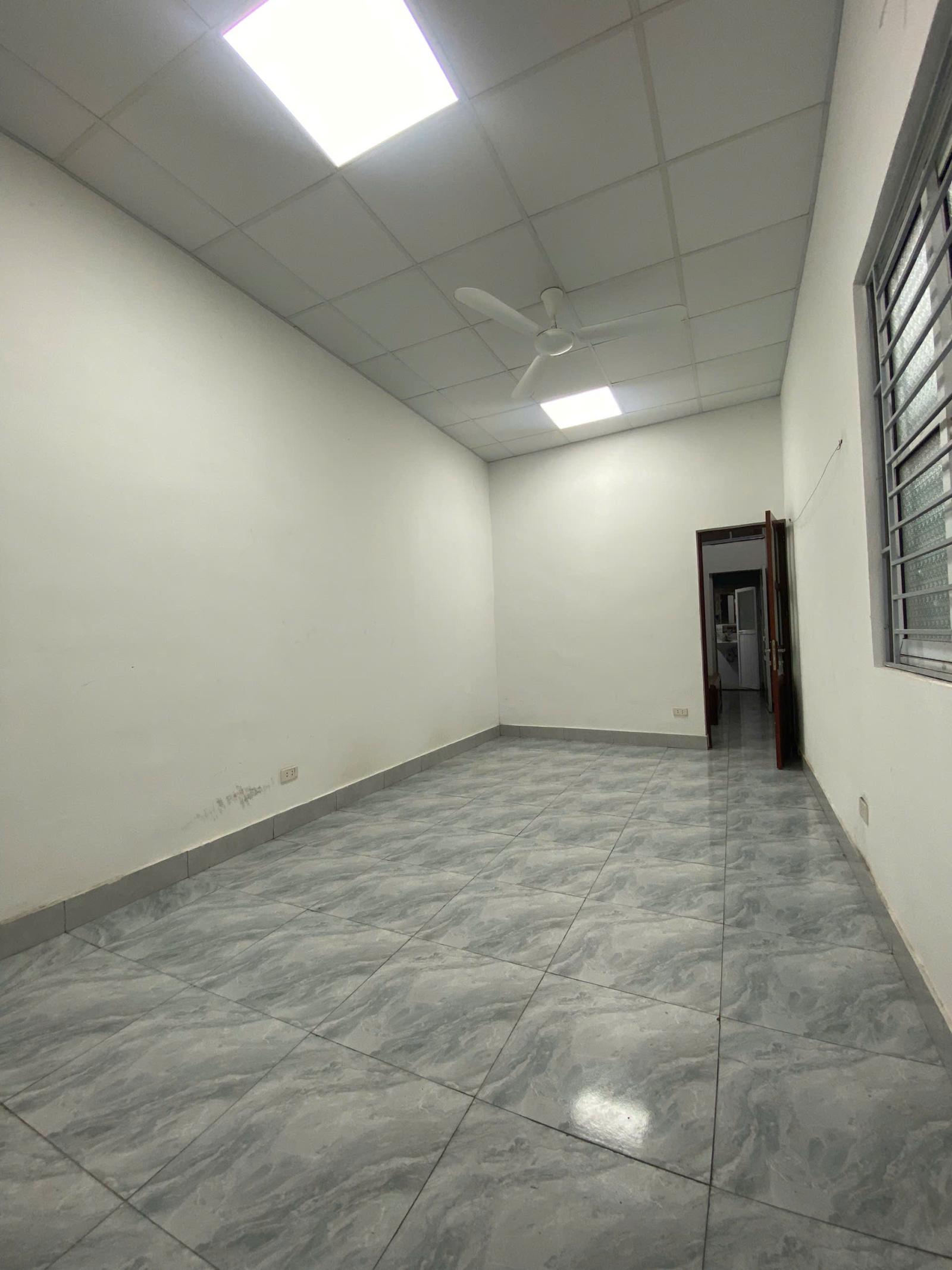 Cho thuê nhà riêng biệt 48m mặt ngõ rộng Đường Giáp Hải- Đa Tốn, ngõ 2 oto tránh nhau. 16015471