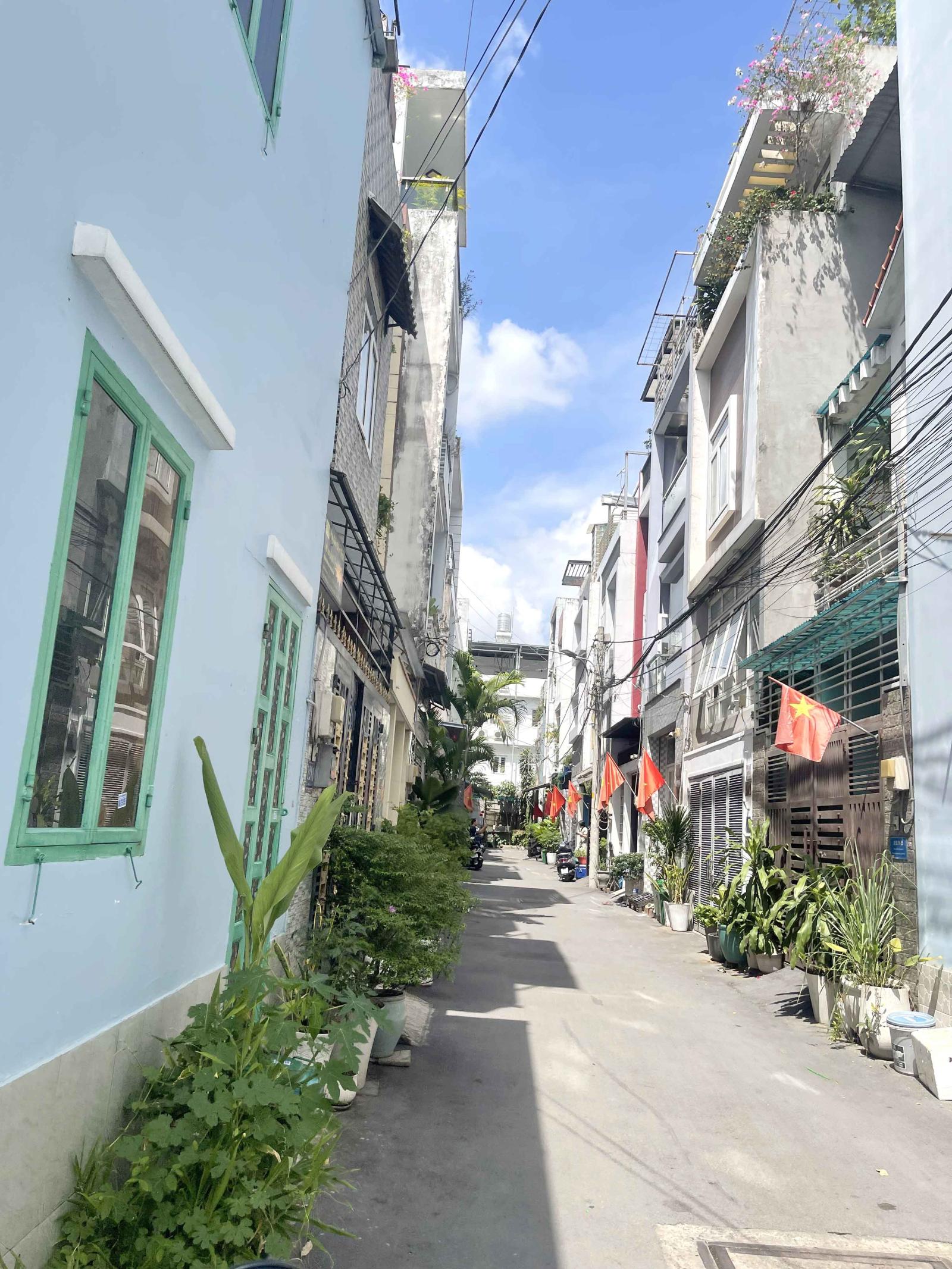 Nhà 54m² Hiệp Bình Phước, 4PN, Hoàn Công, Hẻm Ô Tô, 6,5 Tỷ Cạnh KCD Hồng Long 16015476