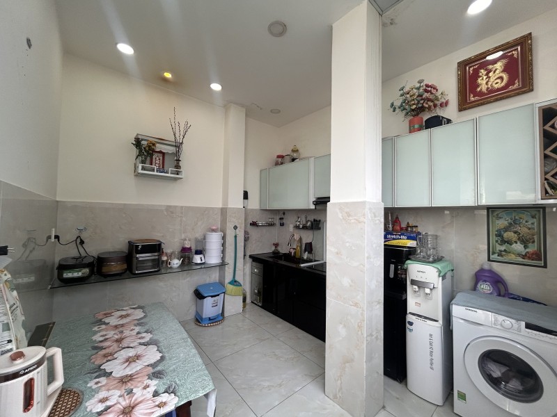 Bán nhà 3 tầng, 61m2 đường Số 8, Linh Xuân, Thủ Đức, TP HCM, Sổ hồng riêng. Giá 3.79 tỷ. 16015488