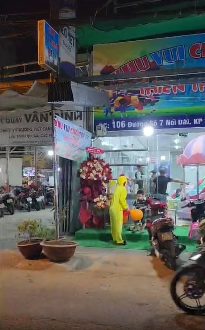 Sang quán nhậu - Mặt bằng rộng 440m2 - Vì trí đẹp Đối diện KCN Tân Tạo, gần chợ, kinh doanh tốt 16015536