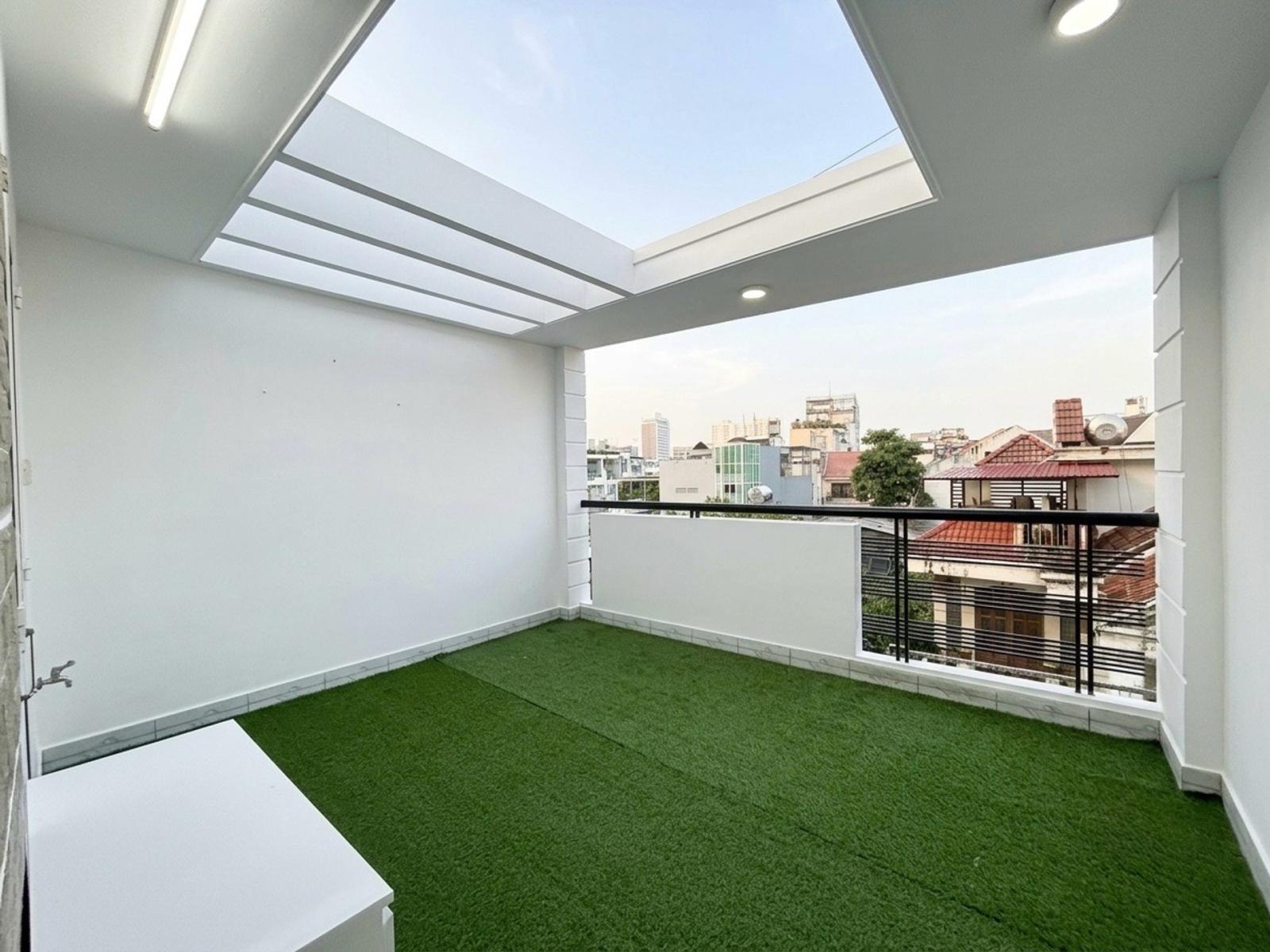 Bán nhà Phú Nhuận, gần Hồ Biểu Chánh, hẻm xe tải thông, 4.4x9 vuông vức, 5 tầng BTCT 4PN, nhỉnh 10 tỷ 16015577