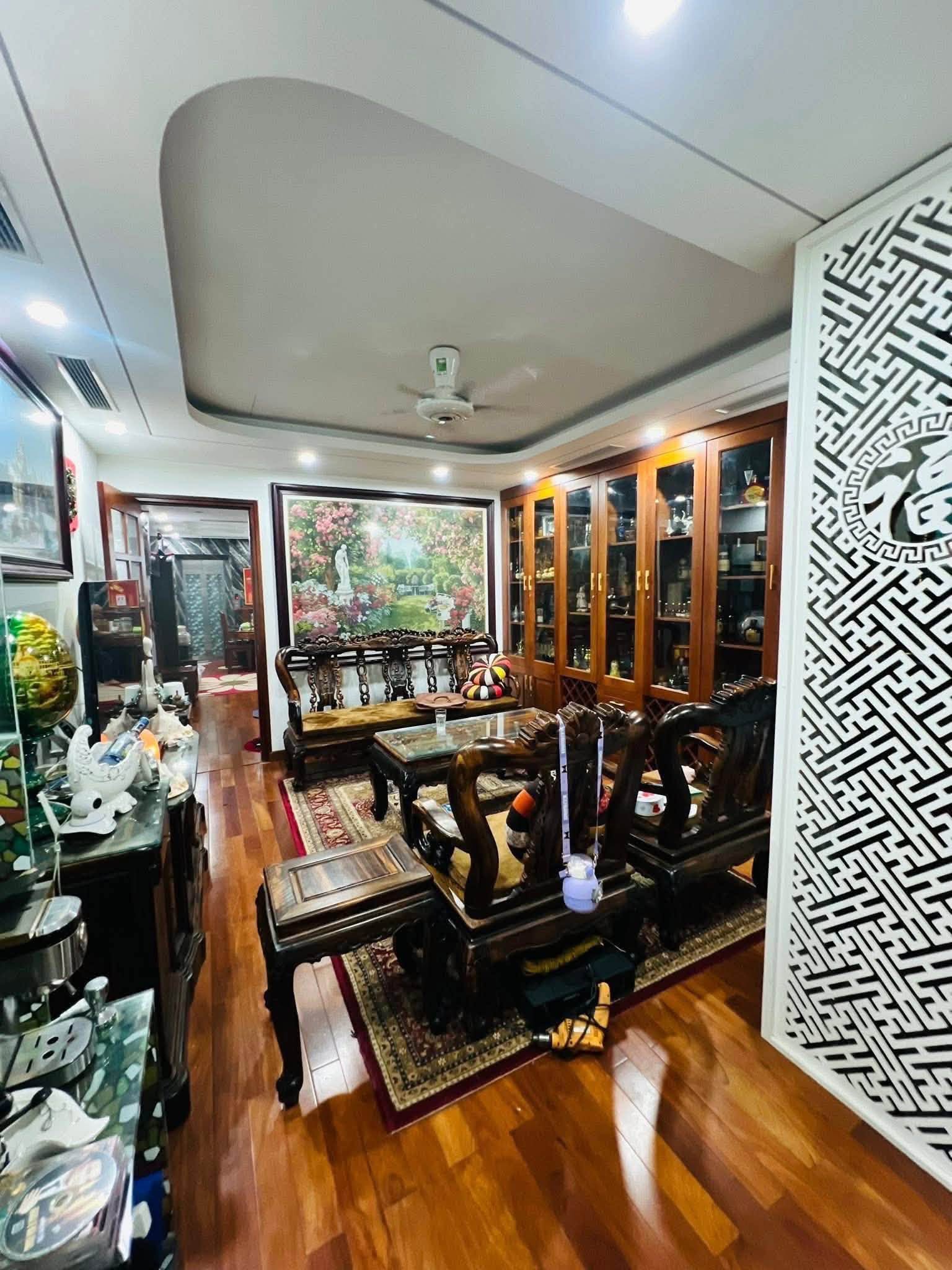 TÒA VĂN PHÒNG NGUYỄN CHÁNH – 66M² – MT 4,5M – 7 TẦNG – THANG MÁY – 3 Ô TÔ TRÁNH – VỈA HÈ – KINH 16015582