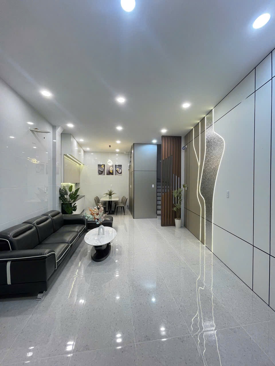 🏡 NHÀ MỚI KENG - HẺM 6M - XE HƠI NGỦ NHÀ–4 TẦNG - THANG MÁY- NỞ HẬU - 8.7 TỶ - Âu Cơ, Tân Bình 16015598