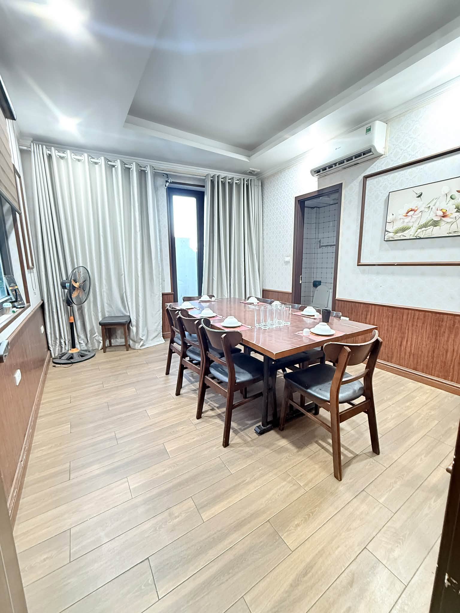 Bán nhà mặt phố Triệu Việt Vương, 50m2, 7 tầng thang máy, mặt tiền 4m, 54.5 tỉ, vỉa hè, hiếm 16015619