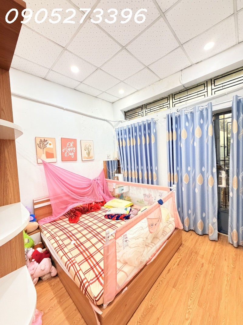 CHỈ 4.5 TỶ CÒN THƯƠNG LƯỢNG CÓ NHÀ ÔTÔ ĐẬU CỬA VÀO NHÀ KHU SÂN BAY, 3.6x10M, 2 TẦNG 2PN, SỔ A4 HOÀN 16015631