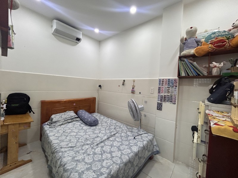 Bán nhà 3 tầng, 61m2 đường Số 8, Linh Xuân, Thủ Đức, TP HCM, Sổ hồng riêng. Giá 3.79 tỷ. 16015704