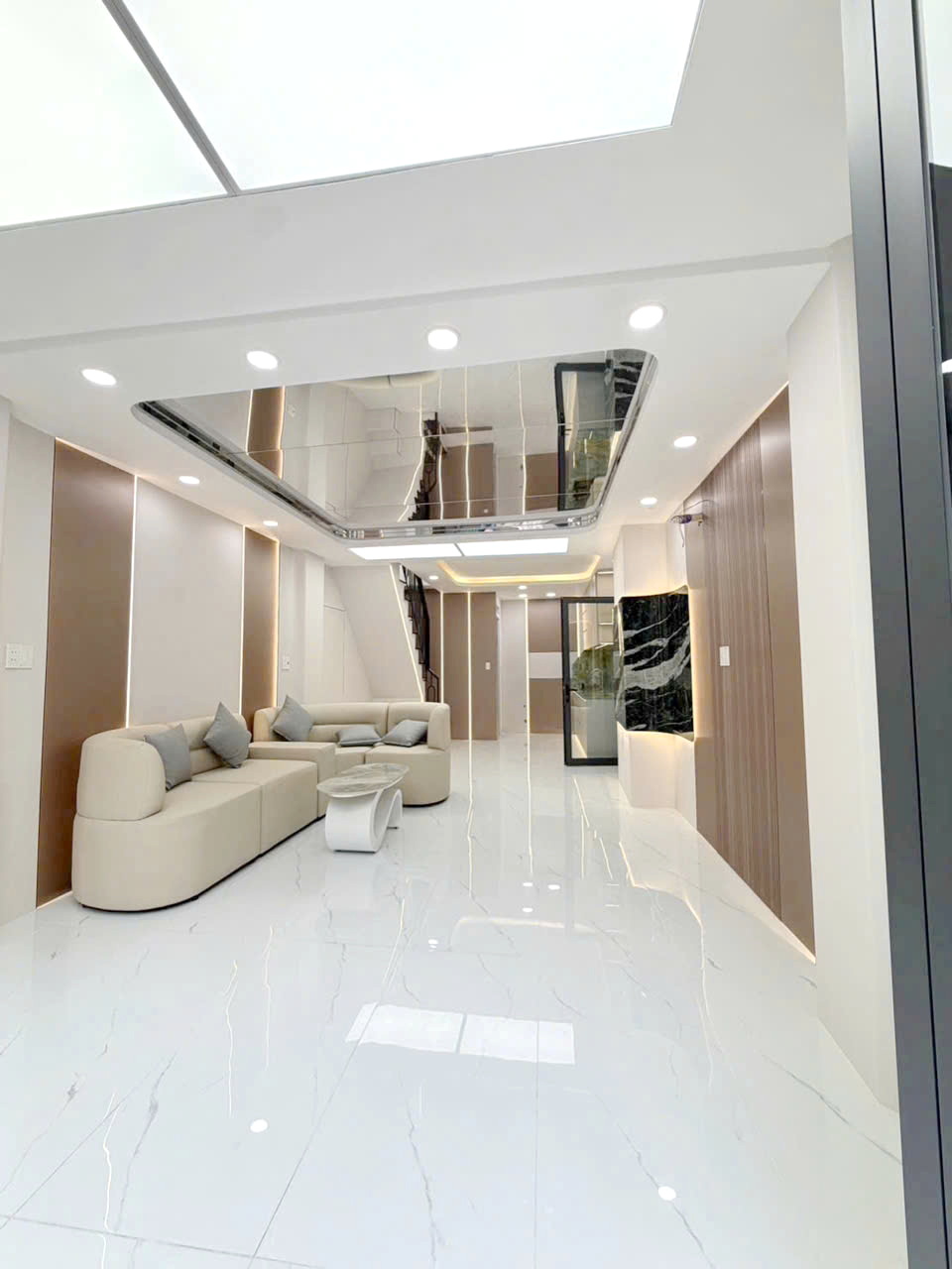 Bán nhà mới 4*10m 3lầu đúc 5PN 5WC hẻm 769 Phạm Thế Hiển P4Q8 P.Chánh Hưng 16015724