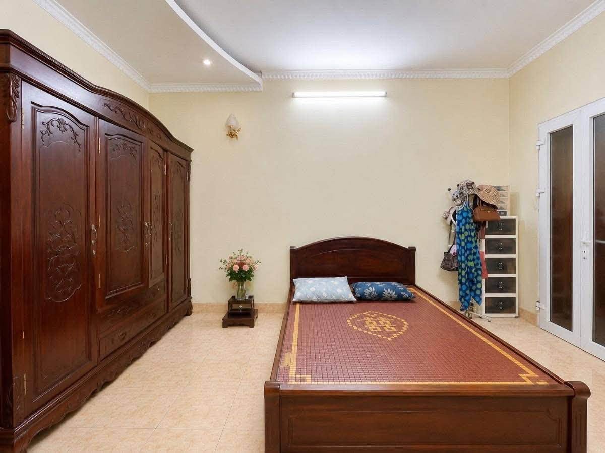 NHÀ ĐẸP HÀO NAM – 55M² – MT 6,8M – 5 TẦNG – CÁCH Ô TÔ 5M – NHÀ KHUNG CỘT – GẦN PHỐ 16015742