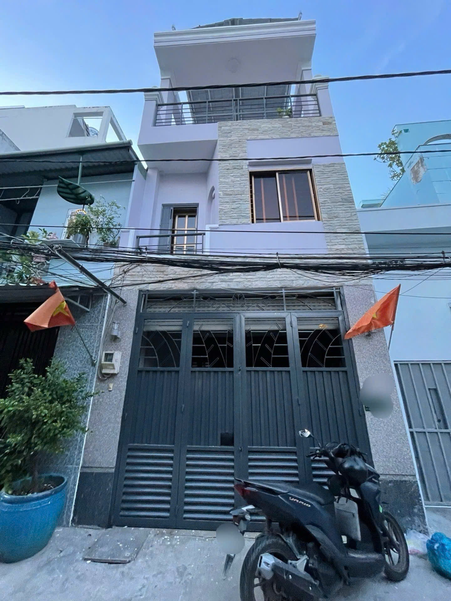 Hơn 6 tỷ sở hữu nhà 2 mặt hẻm xe hơi Quận 7 16015787