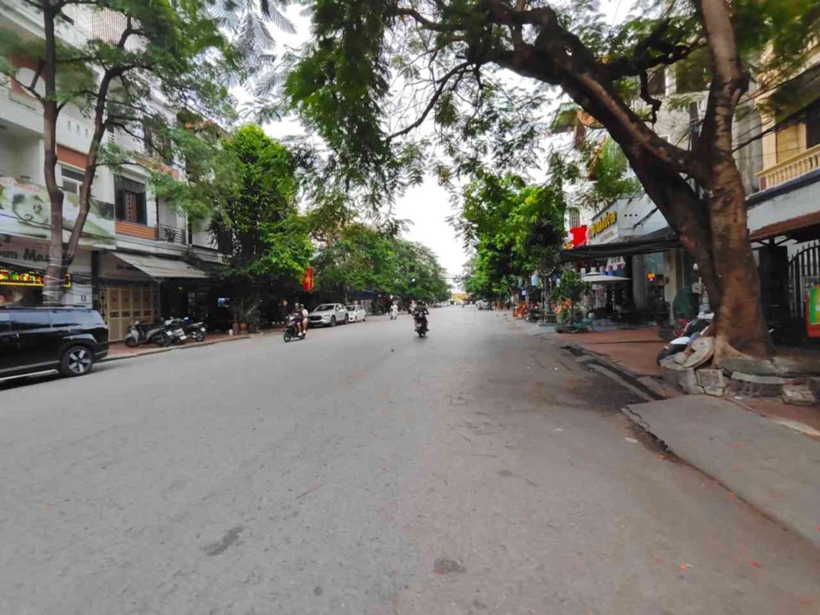 Siêu phẩm mặt phố Đỗ Nhuận - 99,9m2, 2 mặt tiền trước - sau 16015817