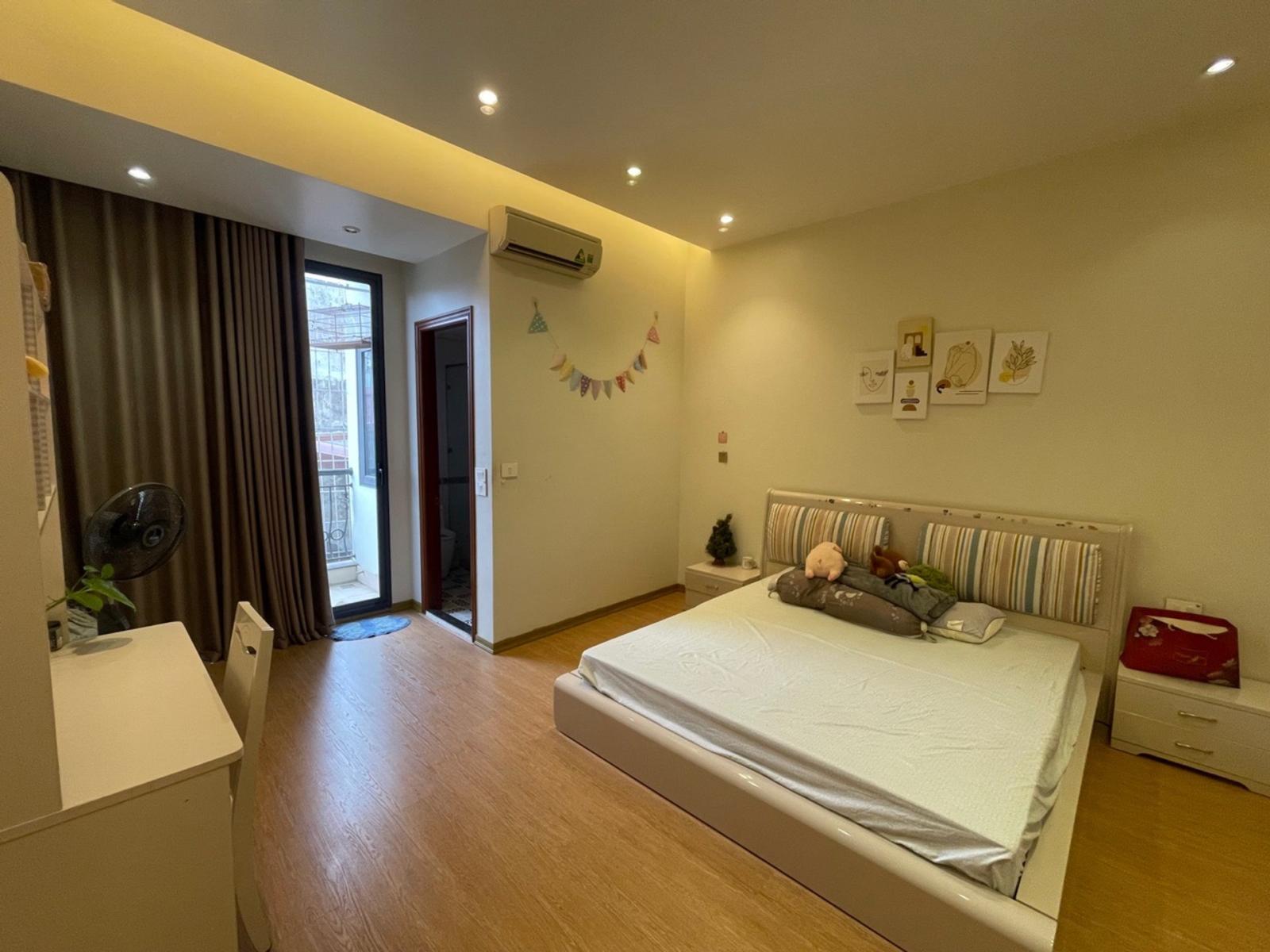 Mặt phố Hai Bà Trưng - 115,6m2, ngang 4,7m, nhà đẹp 4,5 tầng 16015832