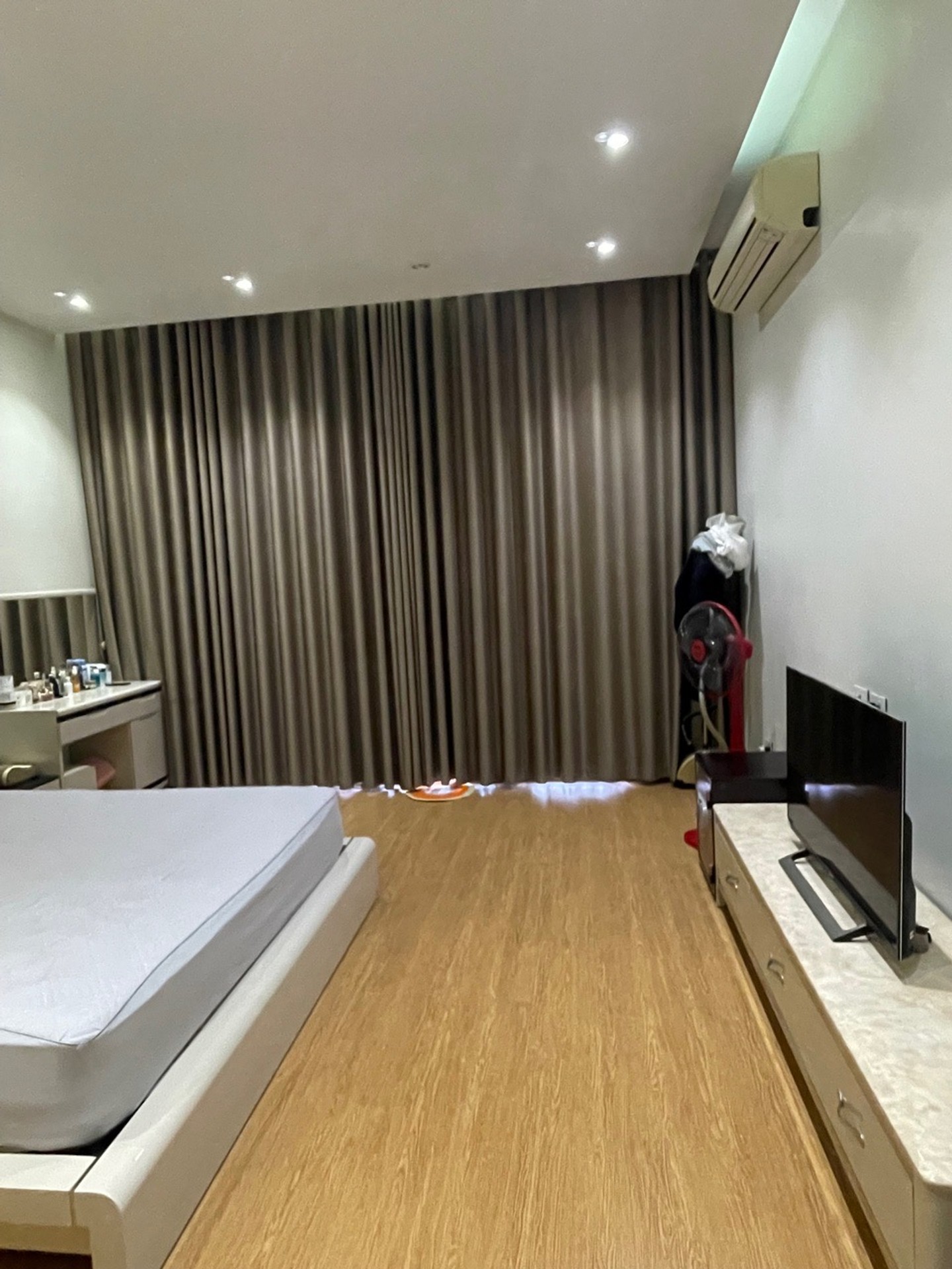 Mặt phố Hai Bà Trưng - 115,6m2, ngang 4,7m, nhà đẹp 4,5 tầng 16015832