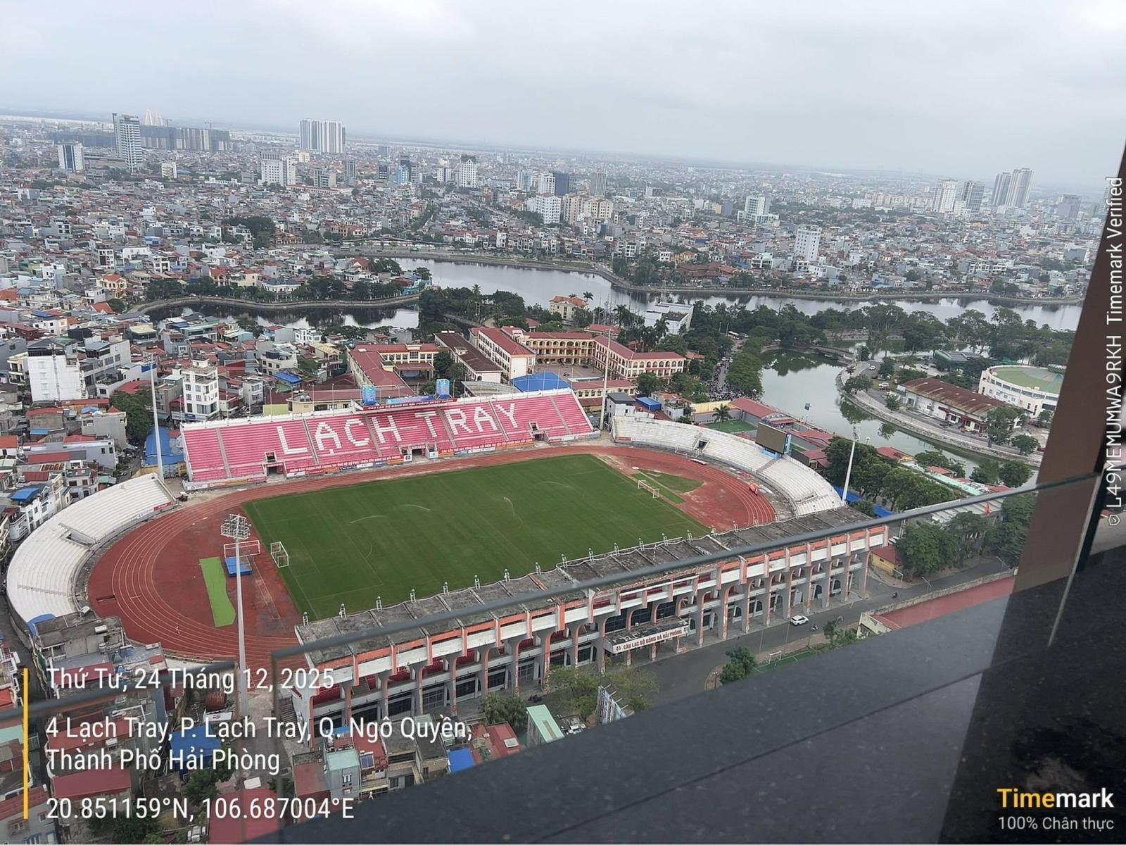 Thanh lý căn hộ SHP Plaza Lạch Tray, Hải Phòng, 200m2, tầng 26, view SVĐ Lạch Tray 16015866