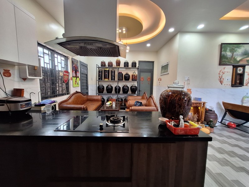 Bán nhà 104m2, Quốc Lộ 13, Hiệp Bình Phước, Thủ Đức, TP HCM,  2 tầng,  sổ hồng riêng. Giá 6,89 tỷ. 16015873