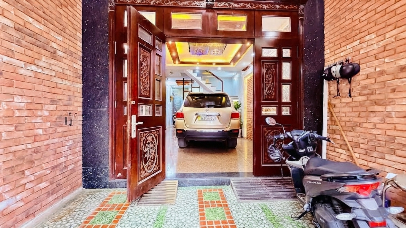 Ngang 4.7M - 75M² - 4 Tầng - Hẻm Xe Hơi Tránh - Phan Huy Ích - 10P ra Ga T3 16015879