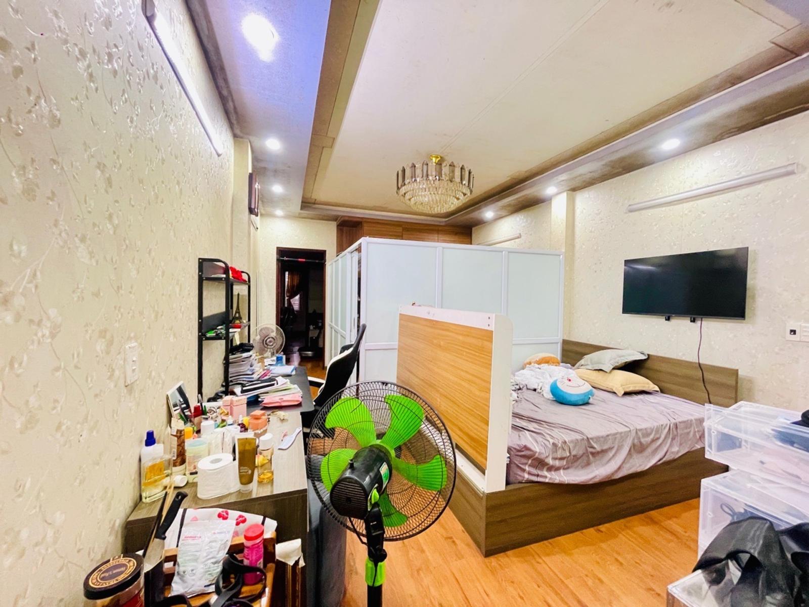 Mặt đường Hoàng Minh Thảo - 78,5m2, bán đất tặng nhà 2 tầng, giá 10,9 tỷ 16015905