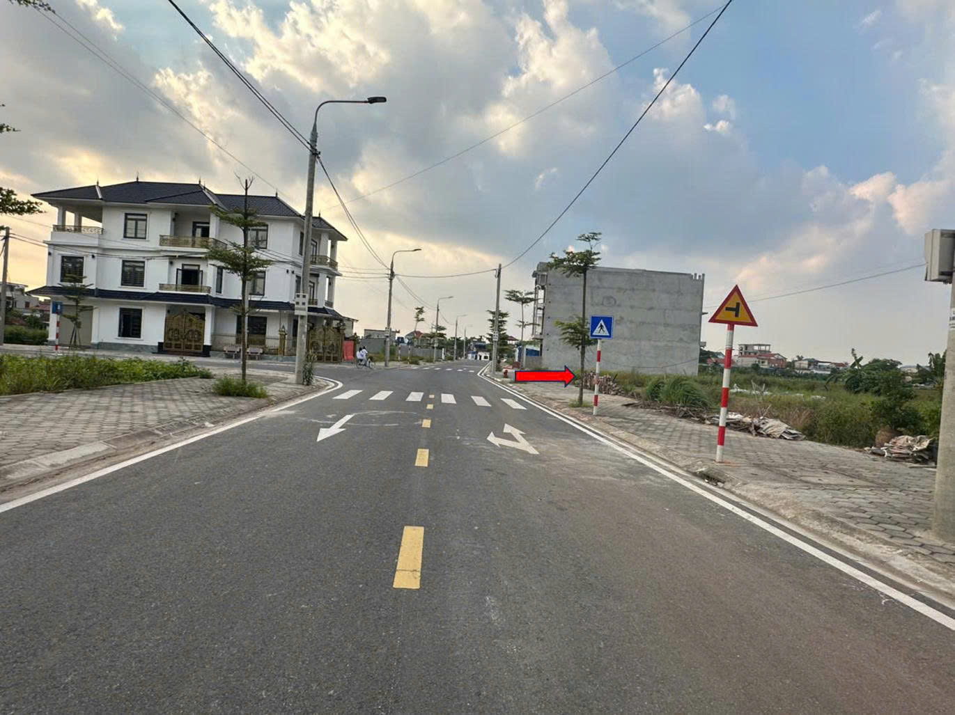 CHÍNH CHỦ BÁN 100M² ĐẤT KĐT XỐI TÂY NAM ĐỊNH – MT 5,54M – ĐƯỜNG 10M + VỈA HÈ 4M - GIÁ 2 TỶ XXX 16015965
