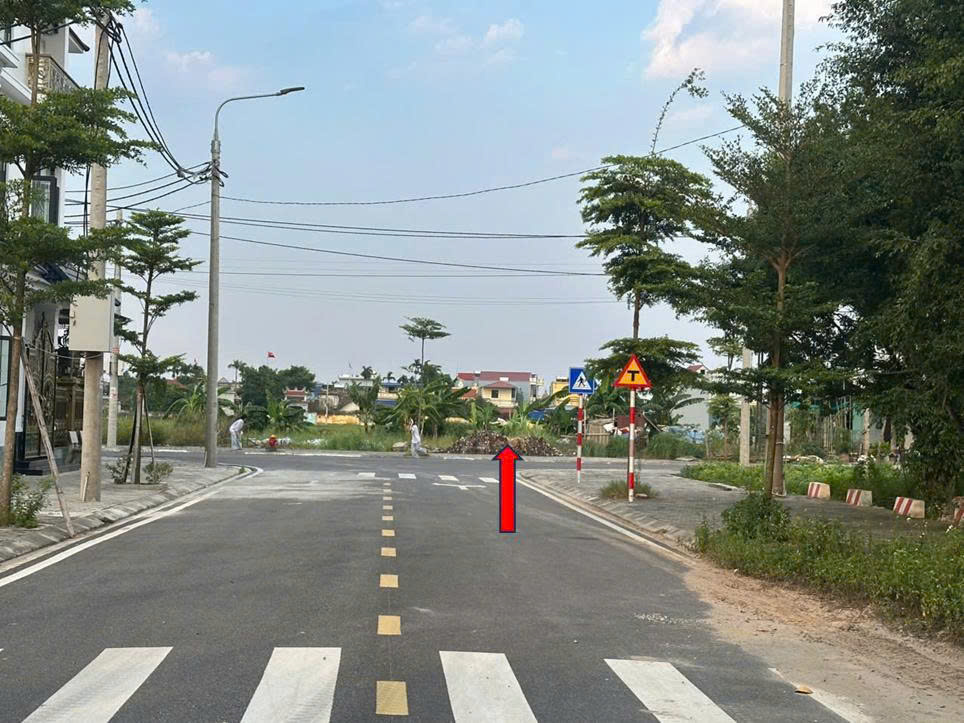CHÍNH CHỦ BÁN 100M² ĐẤT KĐT XỐI TÂY NAM ĐỊNH – MT 5,54M – ĐƯỜNG 10M + VỈA HÈ 4M - GIÁ 2 TỶ XXX 16015965