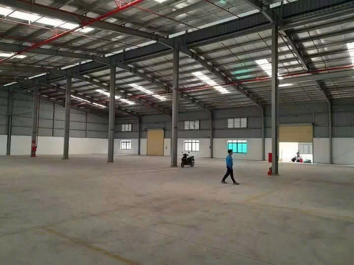 CHO THUÊ KHO XƯỞNG 2234m² Tại KCN ĐÀI TƯ, LONG BIÊN - PCCC Tự Động, Xe Container Đỗ Cửa 16015982