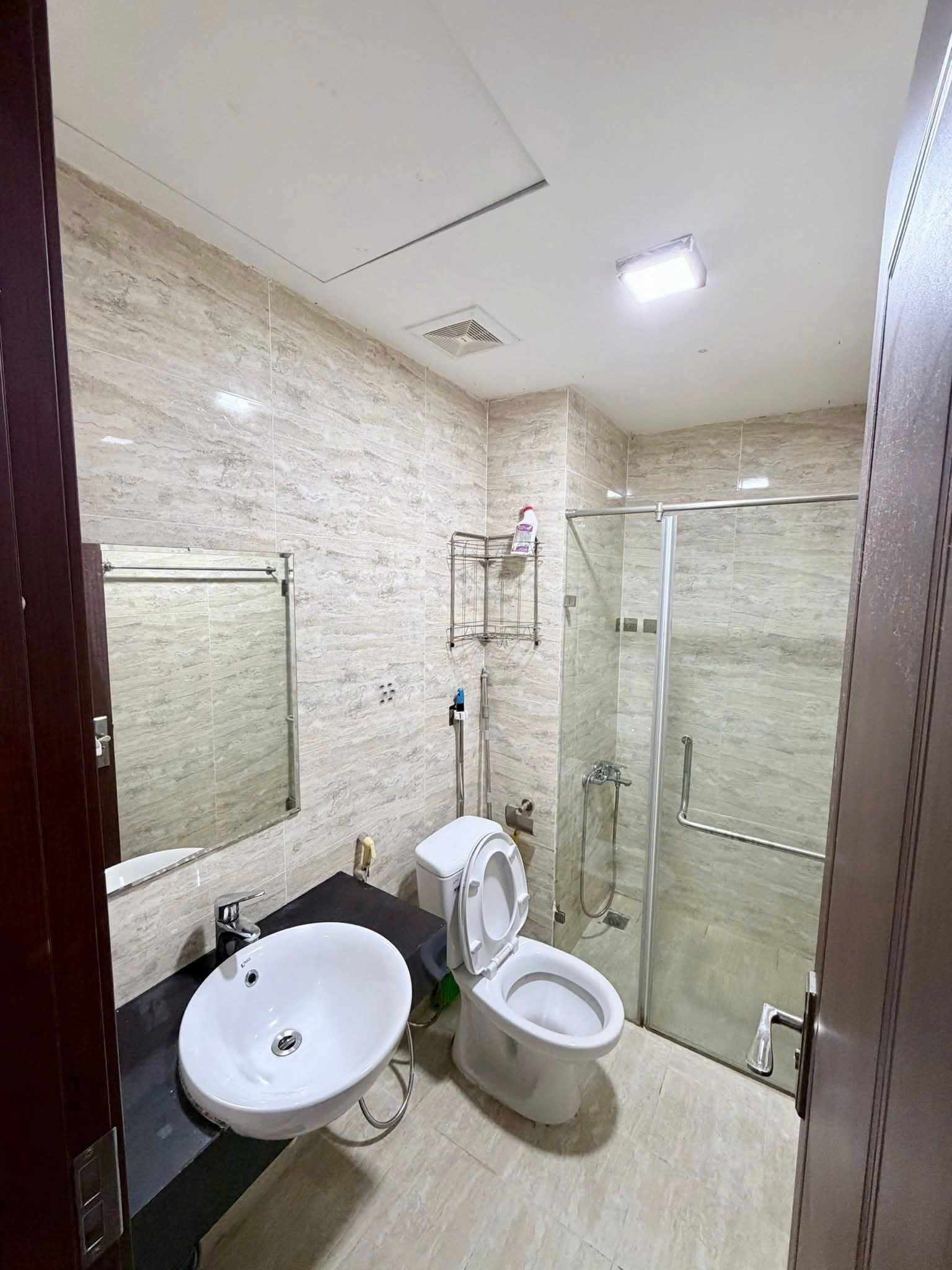 CĂN HỘ FULL TIỆN ÍCH - VỊ TRÍ ĐẸP- CHÍNH CHỦ BÁN NHANH căn hộ homeland quận Long Biên Hà Nội 16016032
