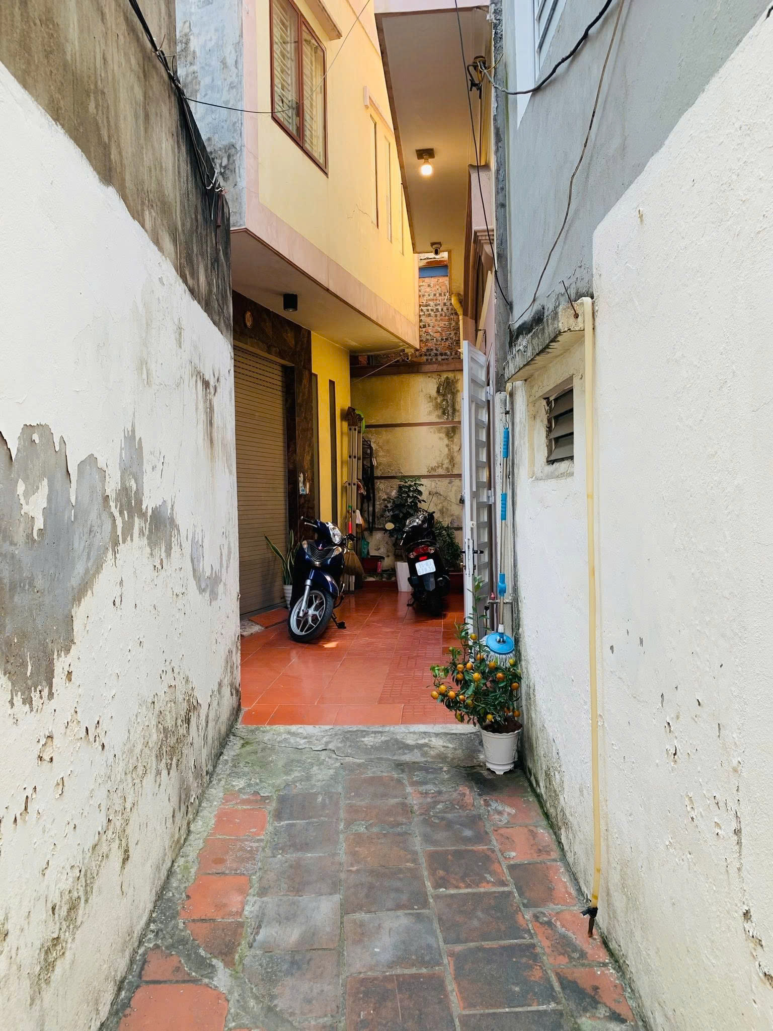 Chính chủ bán nhà 3 tầng trung tâm Hải Phòng - 40m2, sân cổng riêng, gần hồ Tam Bạc 16016110