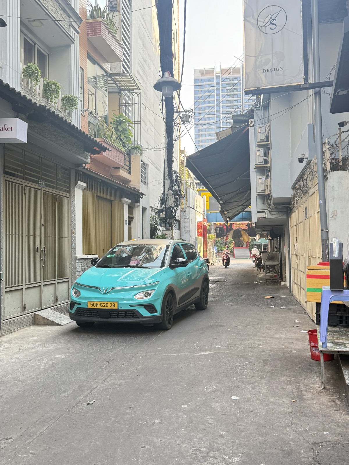 Bán nhà đường Đồng Nai, Phường 15, Quận 10, xe hơi, 3 tầng, ngang gần 6m, chỉ 10,8 tỷ. 16016142