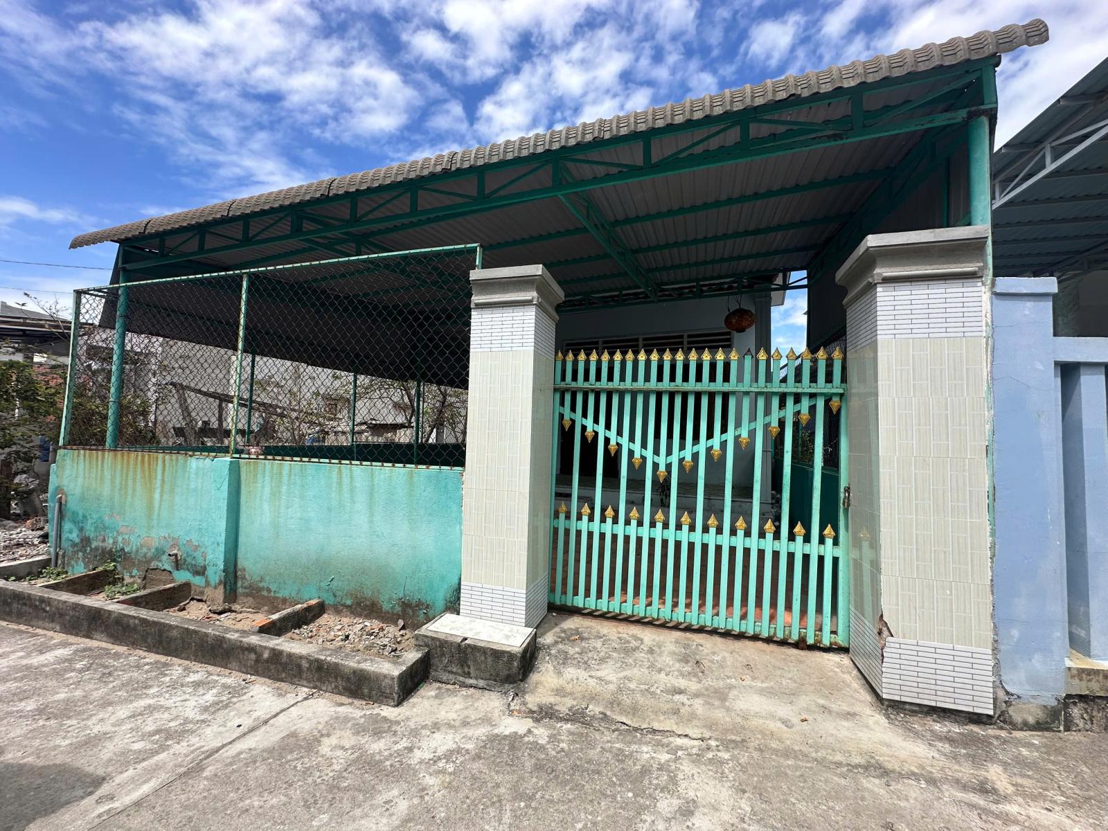 Bán nhà 180m2 hẻm Nguyễn Trung Trực - Phước Lộc - Lagi giá ngộp 1.35 tỷ 16016154