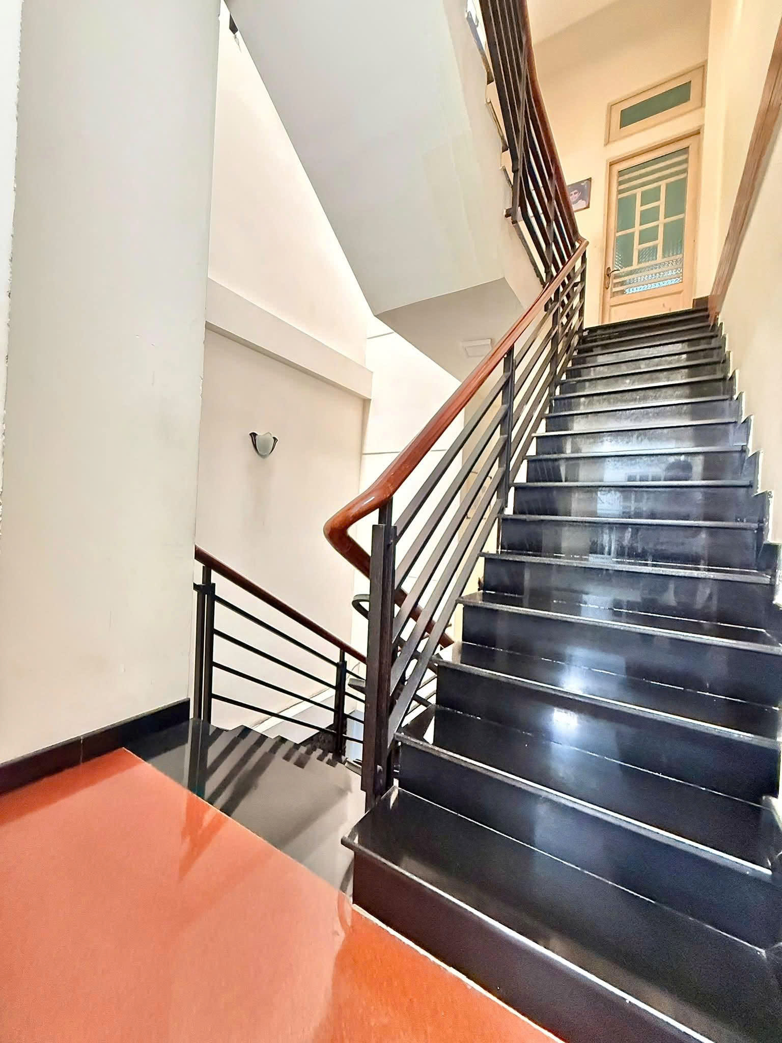 Bán Nhà Mặt tiền Đỗ Thị Tâm - ngay NGuyễn Súy vào, 3,7x15m, 4 Tầng - 4PN, hạ 8,2 Tỷ. 16016256