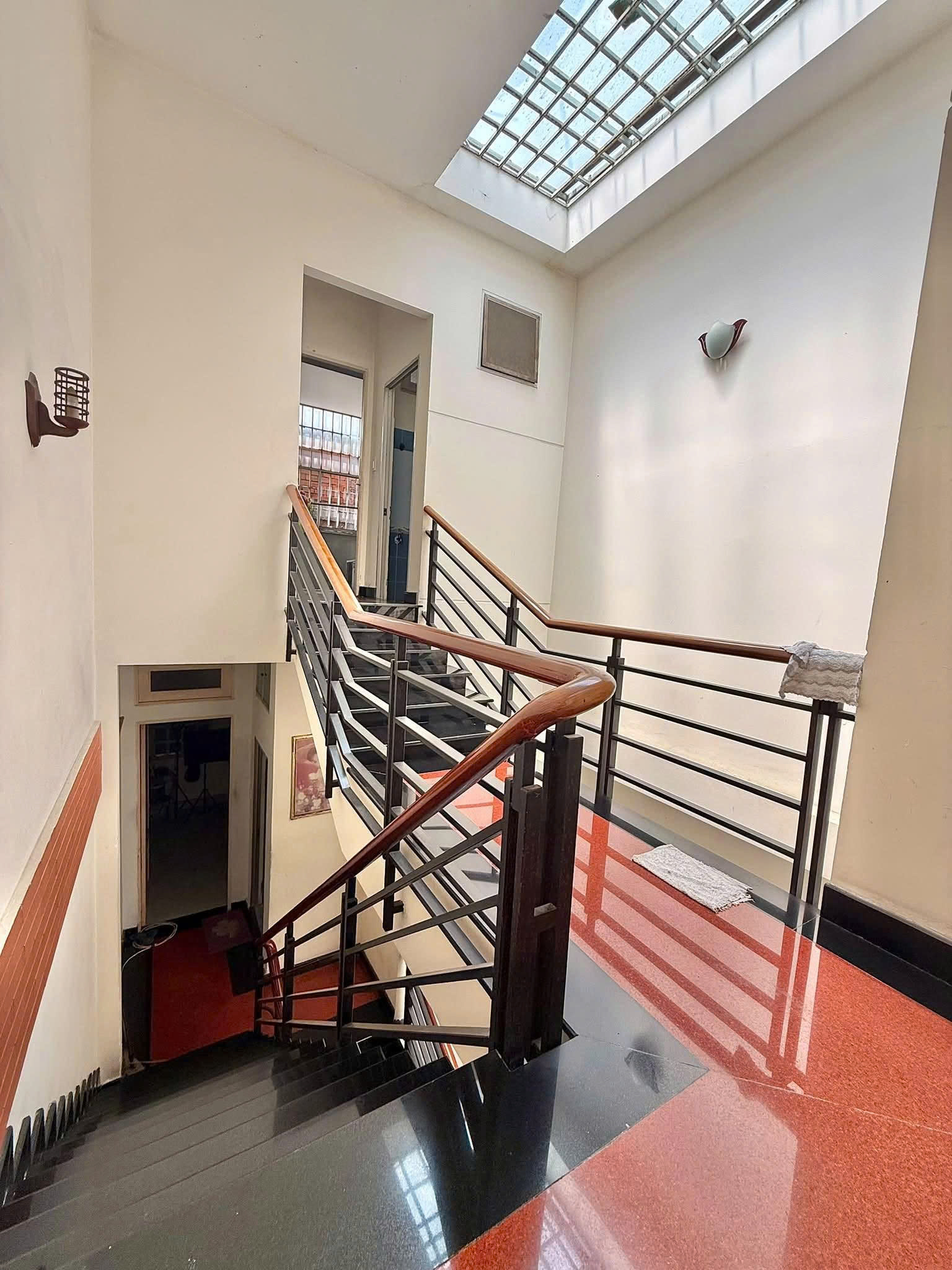 Bán Nhà Mặt tiền Đỗ Thị Tâm - ngay NGuyễn Súy vào, 3,7x15m, 4 Tầng - 4PN, hạ 8,2 Tỷ. 16016256