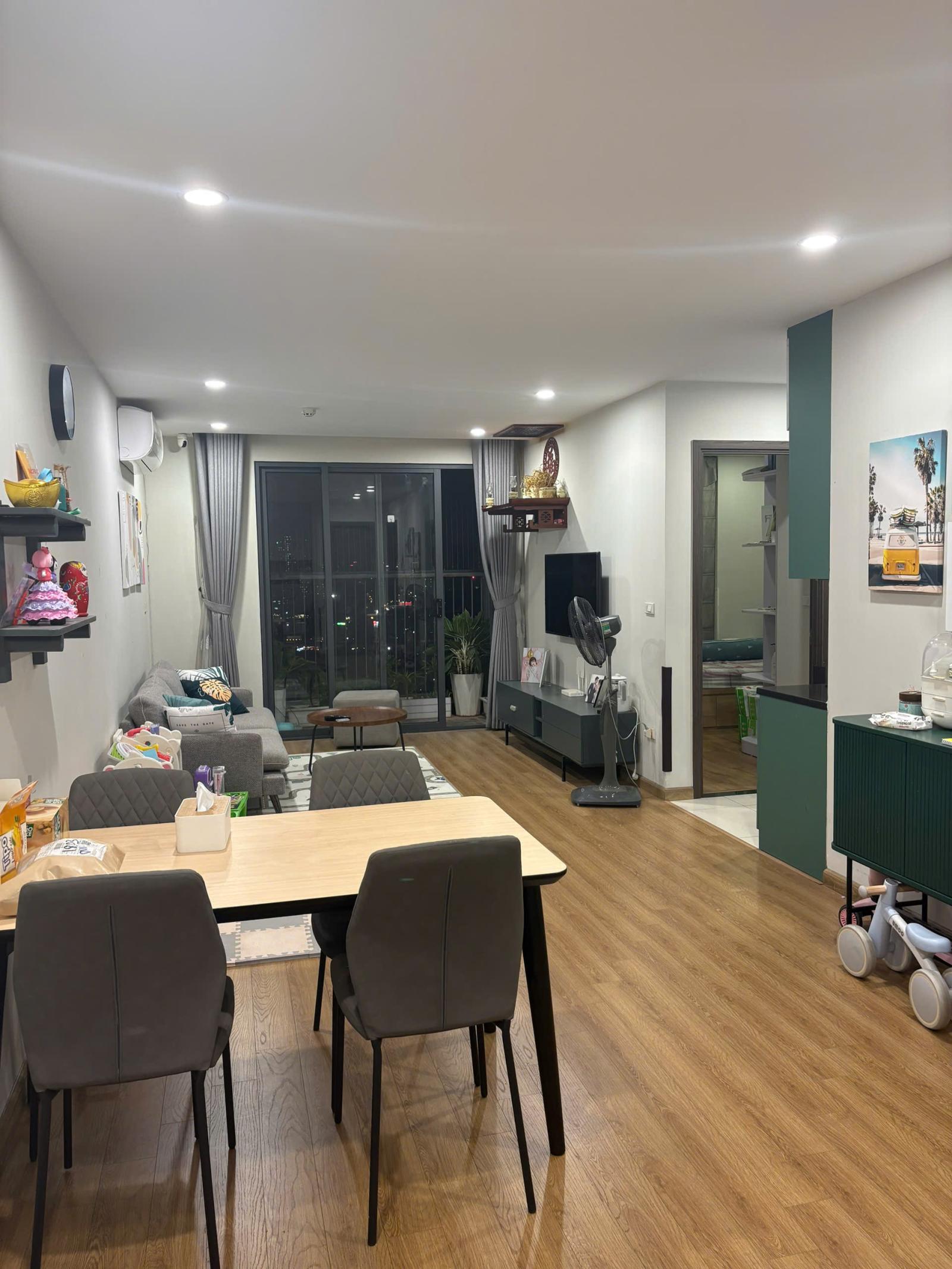 Chính chủ bán căn hộ 2PN, 76m2 - Rose Town 79 Ngọc Hồi - Sẵn sổ, đầy đủ nội thất 16016294