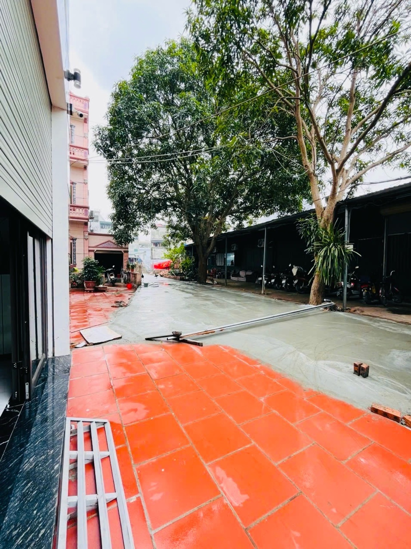 Phúc lợi long biên 8 tỷ 40m xây 6 tầng thang máy ô tô đỗ cửa 16016306
