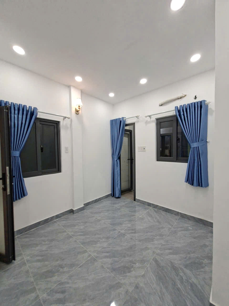 Nhà mới 2 lầu/2PN hẻm 764 Nguyễn Duy P12Q8, Giá : 2.79 Tỷ (Thương lượng) 16016313