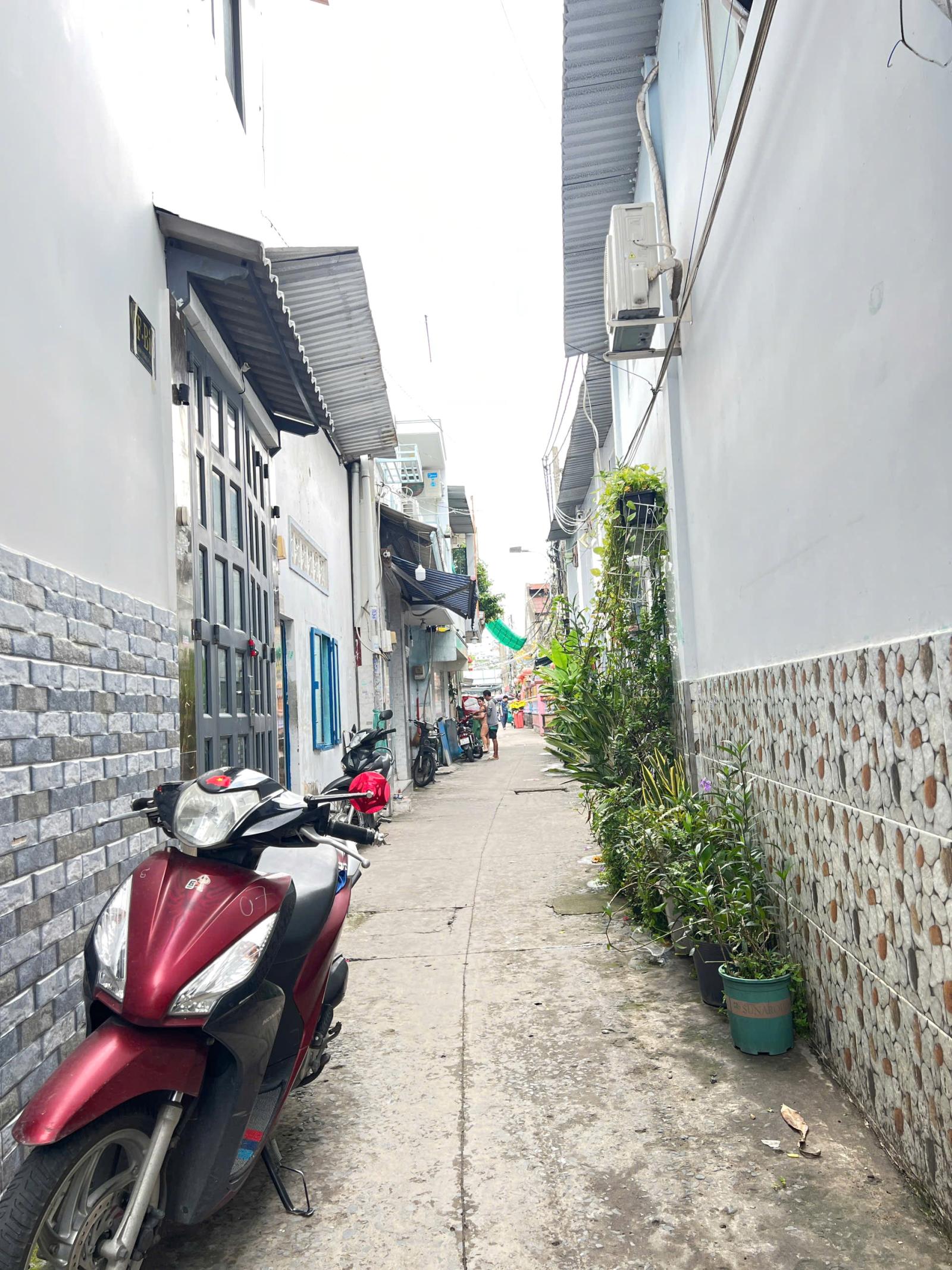 Nhà mới 2 tầng (ngang 8.6m) hẻm thẳng Hoàng Sĩ Khải ngay chợ Bình Đông P14Q8. Giá: 4.38 tỷ 16016328