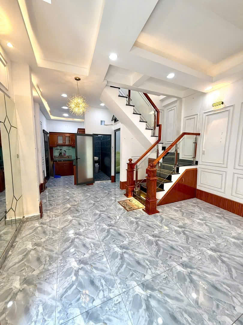 Nhà mới 2 tầng (ngang 8.6m) hẻm thẳng Hoàng Sĩ Khải ngay chợ Bình Đông P14Q8. Giá: 4.38 tỷ 16016329