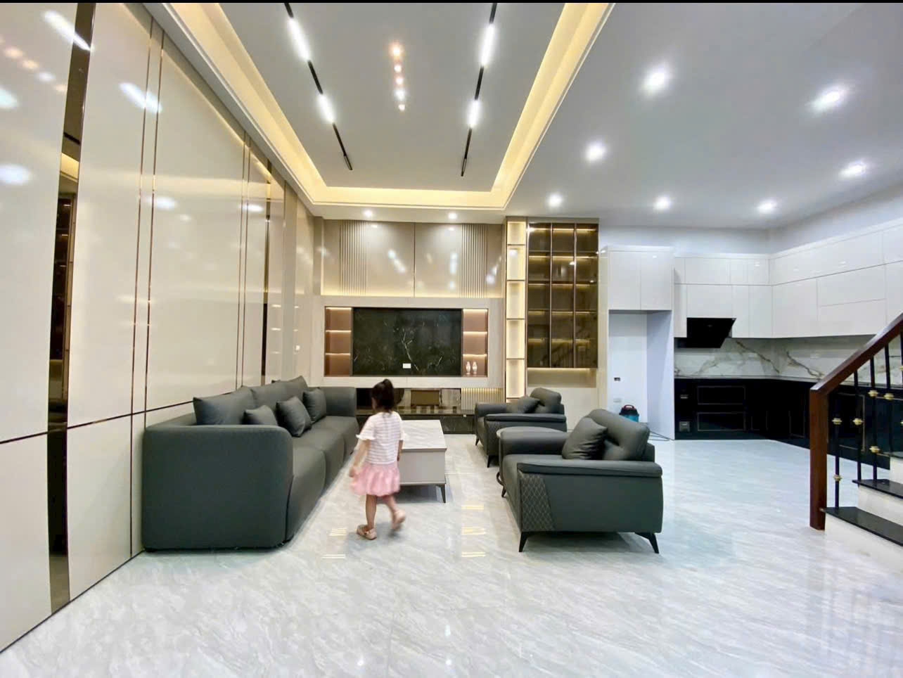 10.99 TỶ BÁN GẤP NHÀ PHÂN LÔ VỈA HÈ Ô TÔ TRÁNH 45M2X7 T,THANG MÁY,TRỊNH VĂN BÔ 16016397