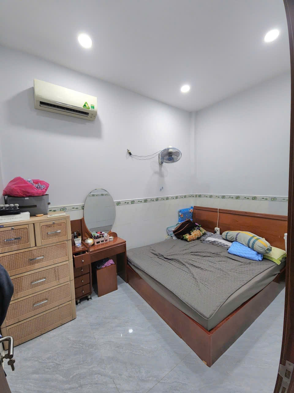 Bán CHDV mặt tiền đường số 5 Tân Tạo A Bình Tân 126m2, 4 Tầng 16 phòng  Nhỉnh 10 tỷ 16016419
