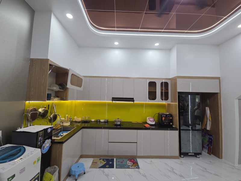 Bán nhà 3 Tầng Đông Hòa-TPHCM,đường nhựa 3 ô tô,gần BigC GO Dĩ An 16016498