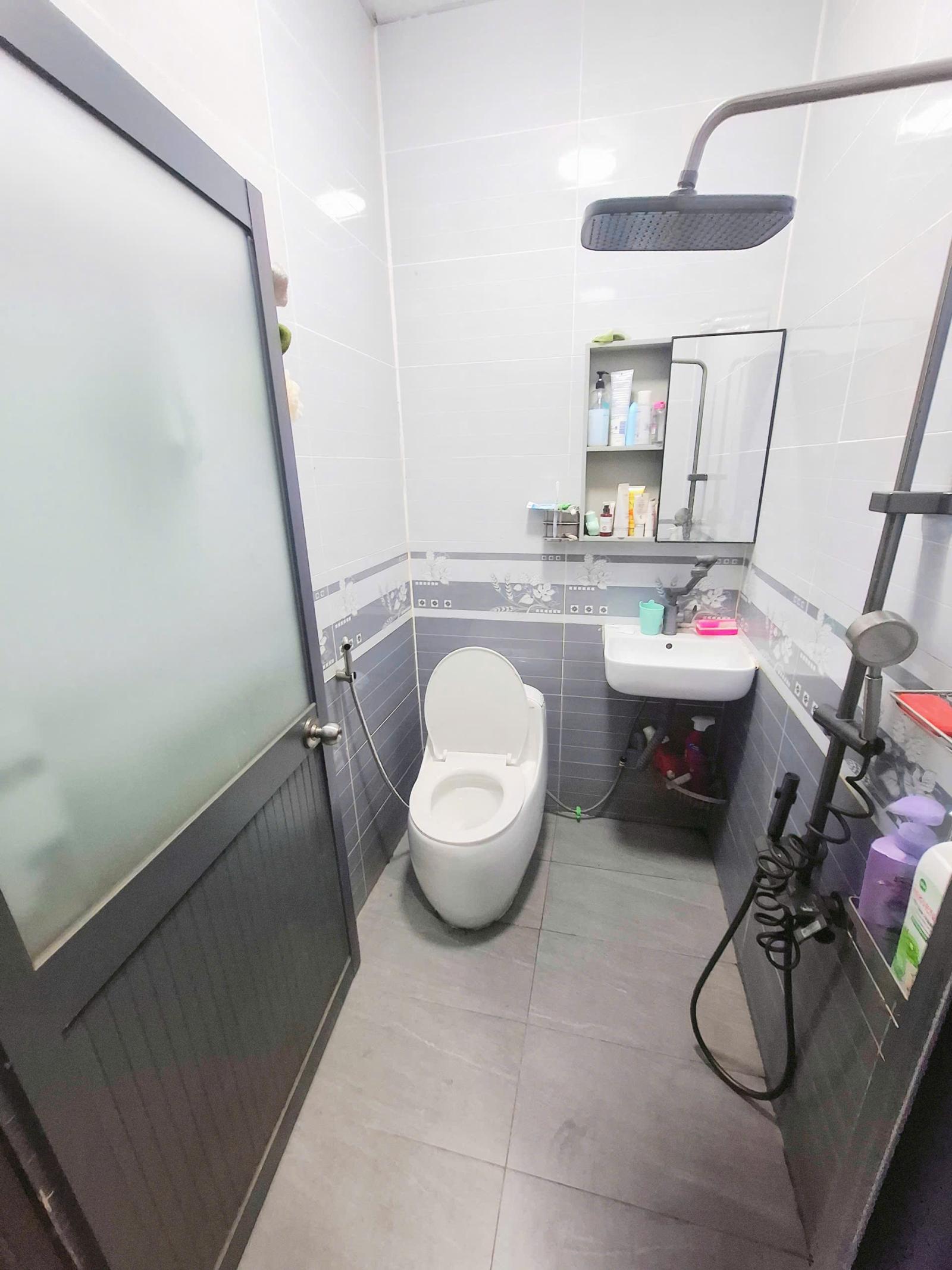 Bán nhà VƯỜN 500M², MẶT TIỀN Kinh Doanh,SHR thổ cư,gần Cầu Hang 16016519