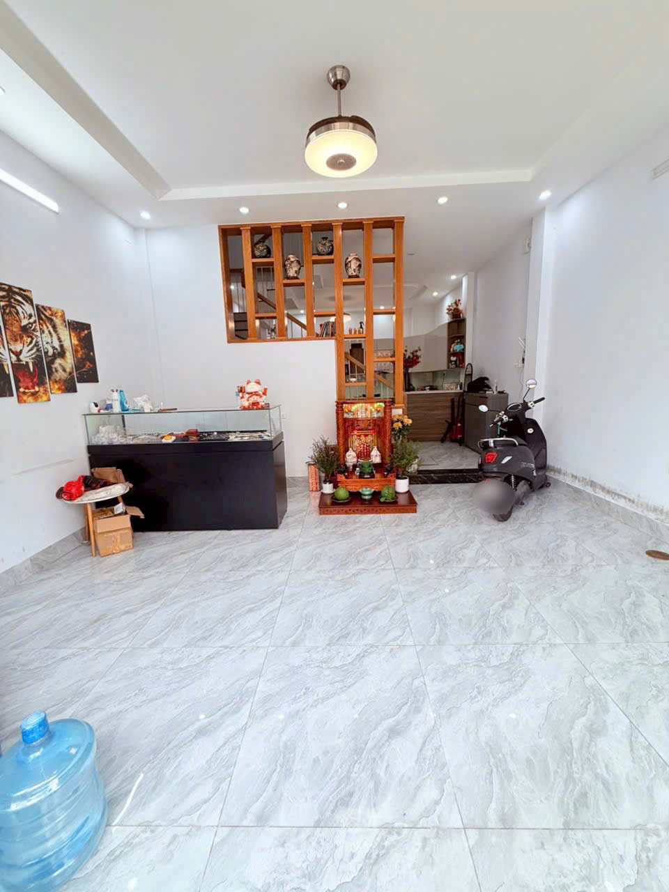 Bán nhà 2 lầu ngay trung tâm Biên Hòa , Phạm Văn Thuận cách 100m giá 4,9 tỷ 16016602