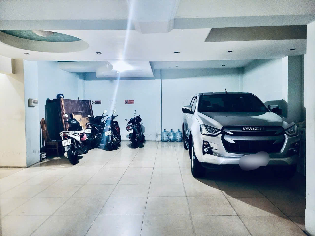 Bán nhà Mặt tiền Nguyễn Kiệm -  gần Thích Quảng Đức, 6,9x23m, hậu 9,2m, 4 Tầng, 28 Tỷ. 16016657