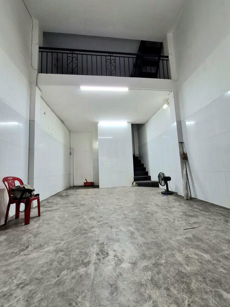 Bán nhà Măt tiền  Văn Cao - gần chợ Tân Hương, 3,6x8m, 4 Tầng - 3 PN, HĐT 12tr, 6,2 Tỷ. 16016668