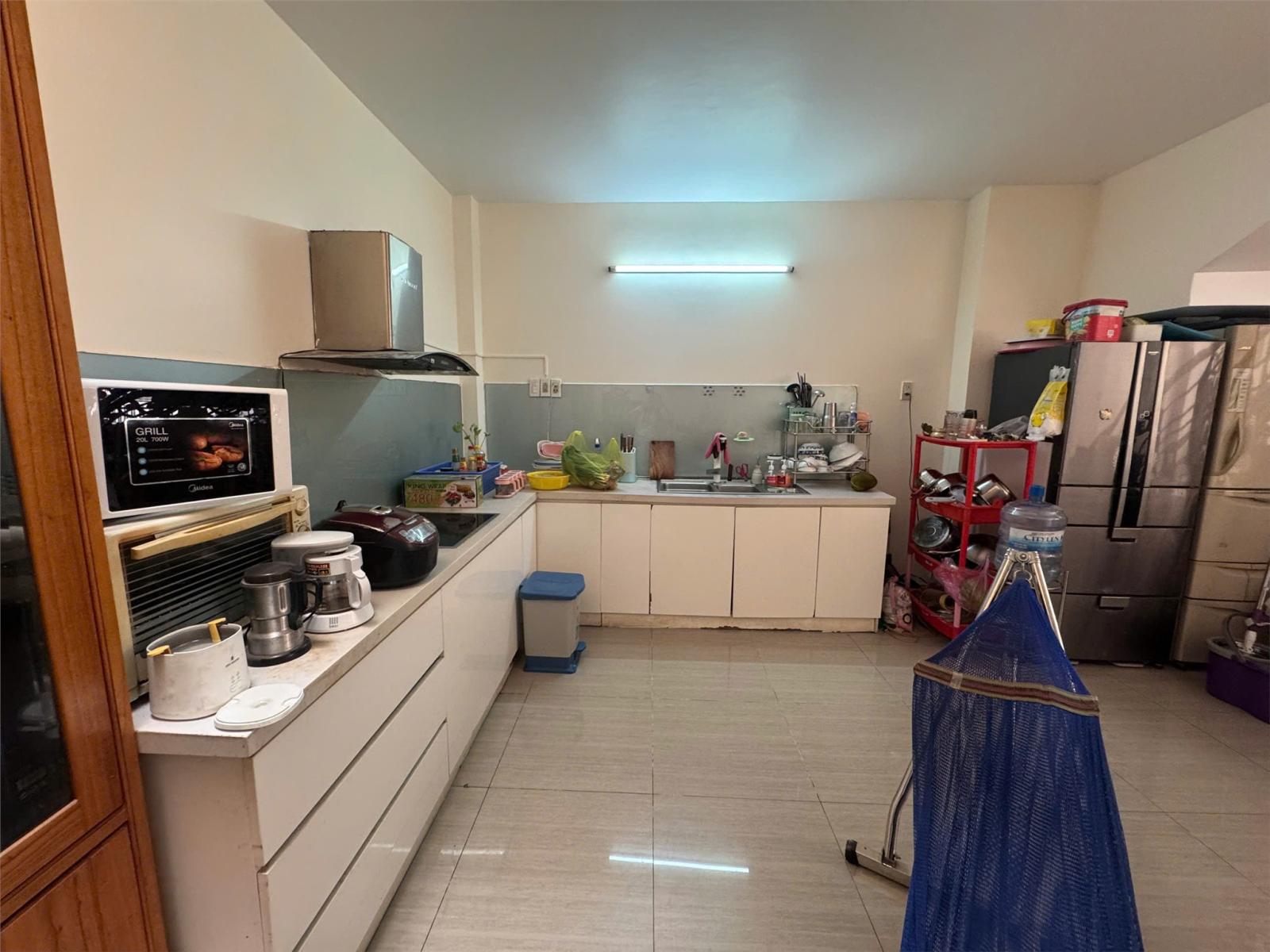 NHÀ MẶT TIỀN ĐƯỜNG 10M – 48M2 – 3 TẦNG + SÂN THƯỢNG – 3PN – 3WC – 8,8 TỶ TL – SÁT ĐH VĂN LANG, CÁCH 16016737