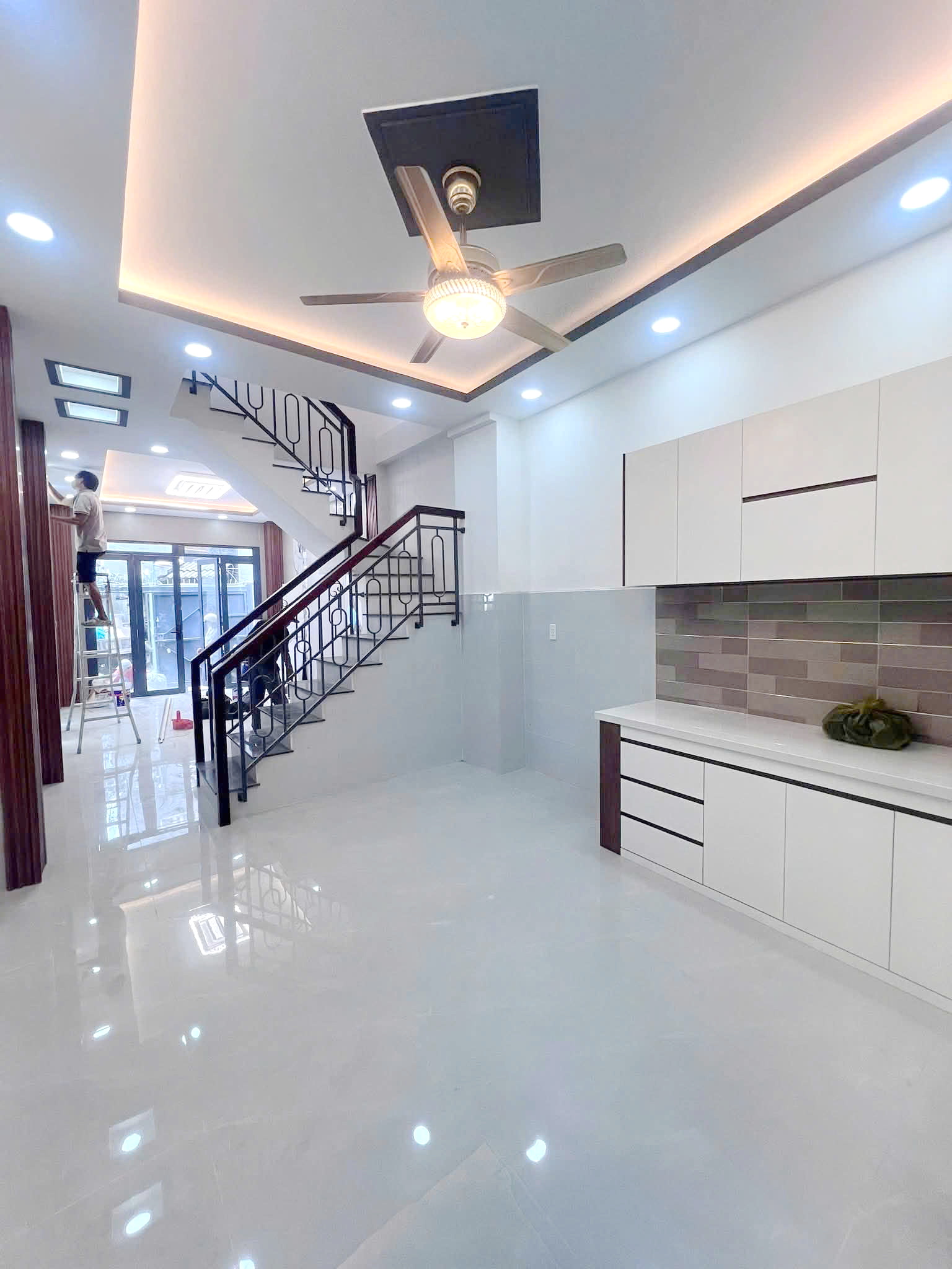 Nhà mới 5 tầng hẻm thông đường Tùng Thiện Vương P12Q8. Giá: 4.98 tỷ 16016742